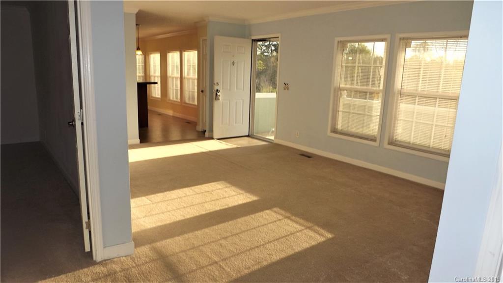 1652 Orchard Road Flat Rock, NC 28731 - Photo 6 of 25 Gallery Image 6