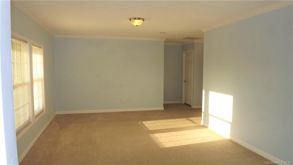 1652 Orchard Road Flat Rock, NC 28731 - Photo 7 of 25 Gallery Image 7