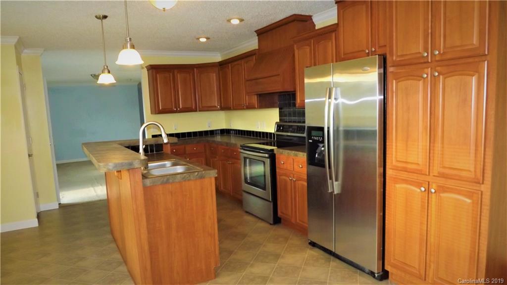 1652 Orchard Road Flat Rock, NC 28731 - Photo 10 of 25 Gallery Image 10