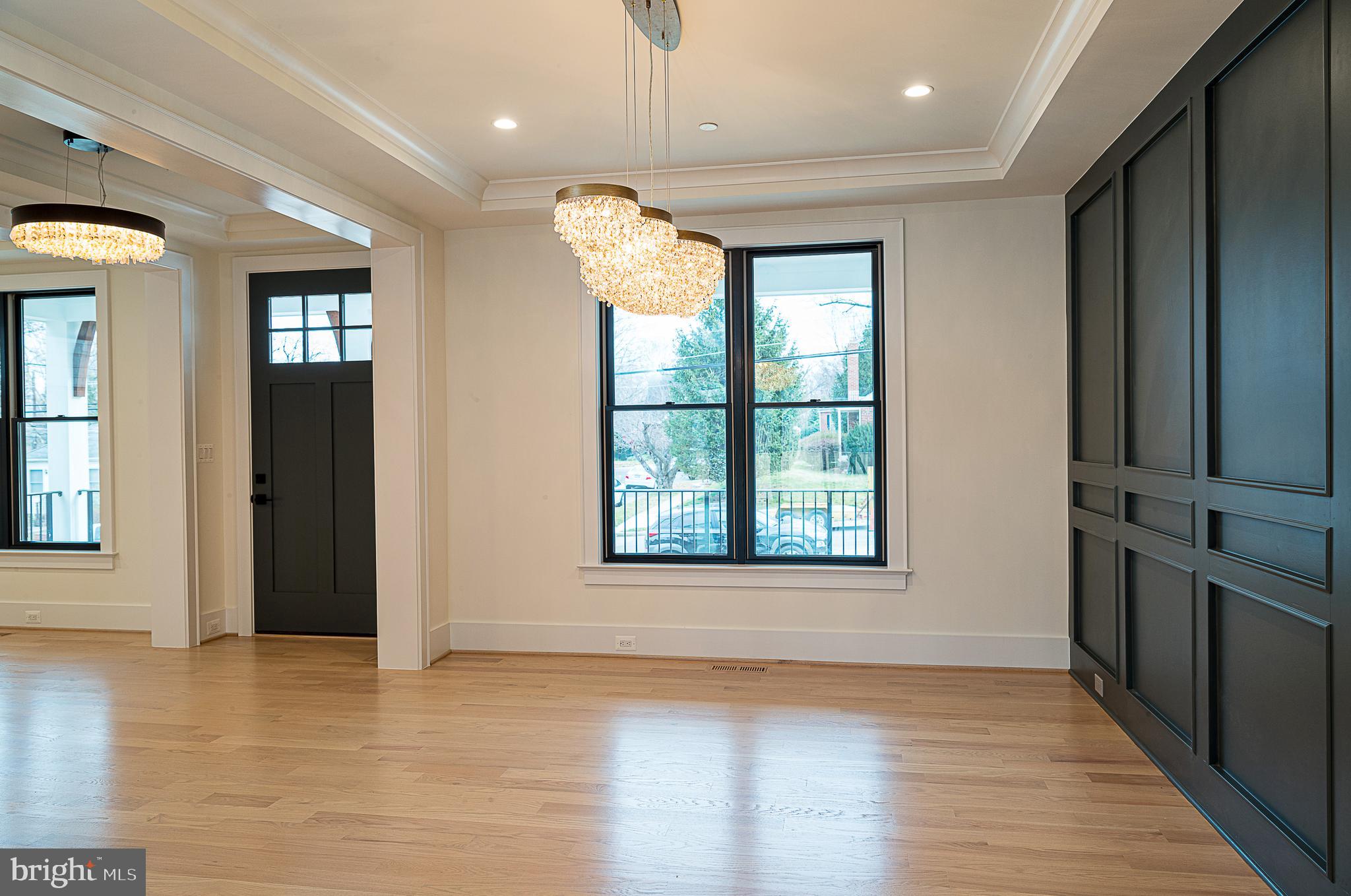 6205 Stoneham Road Bethesda, MD 20817 - Photo 2 of 13