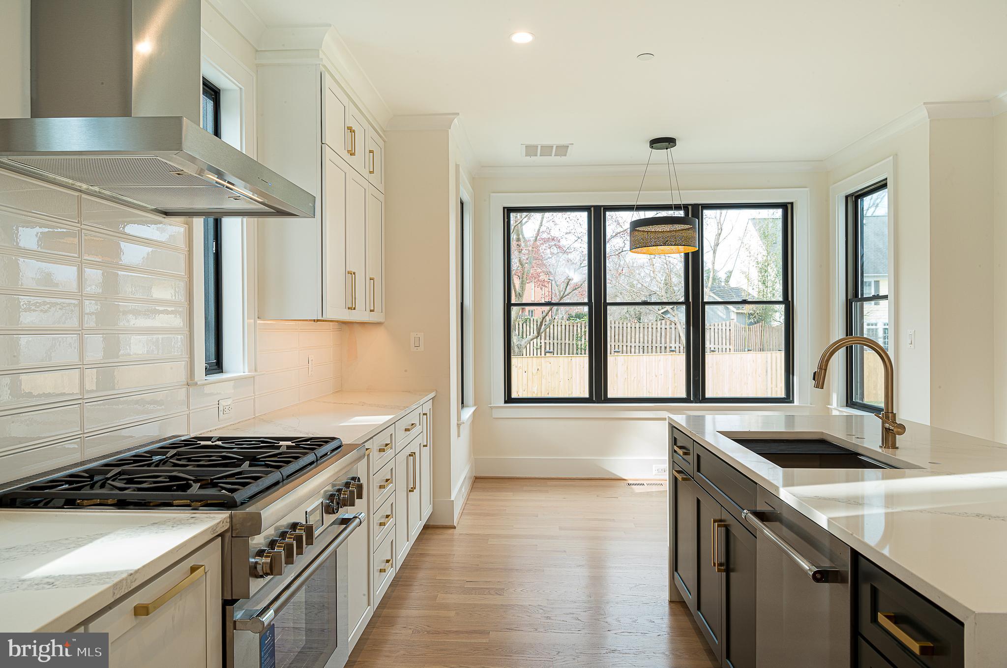 6205 Stoneham Road Bethesda, MD 20817 - Photo 7 of 13