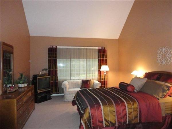 72 Hopkinton Road Upton, MA 01568 - Photo 16 of 26 Gallery Image 16