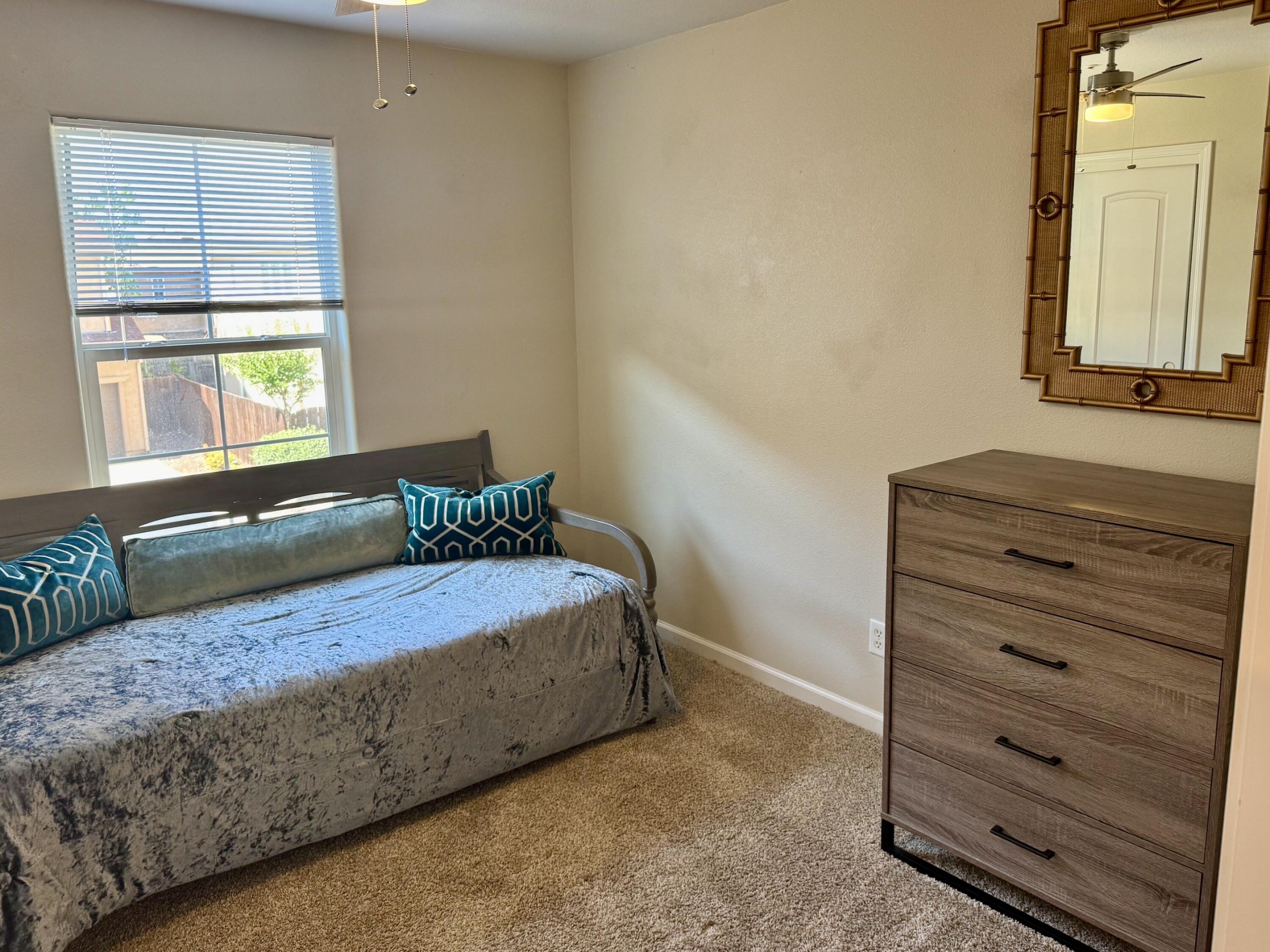 2135 Vienna Way Redding, CA 96003 - Photo 13 of 25 IMG_1604