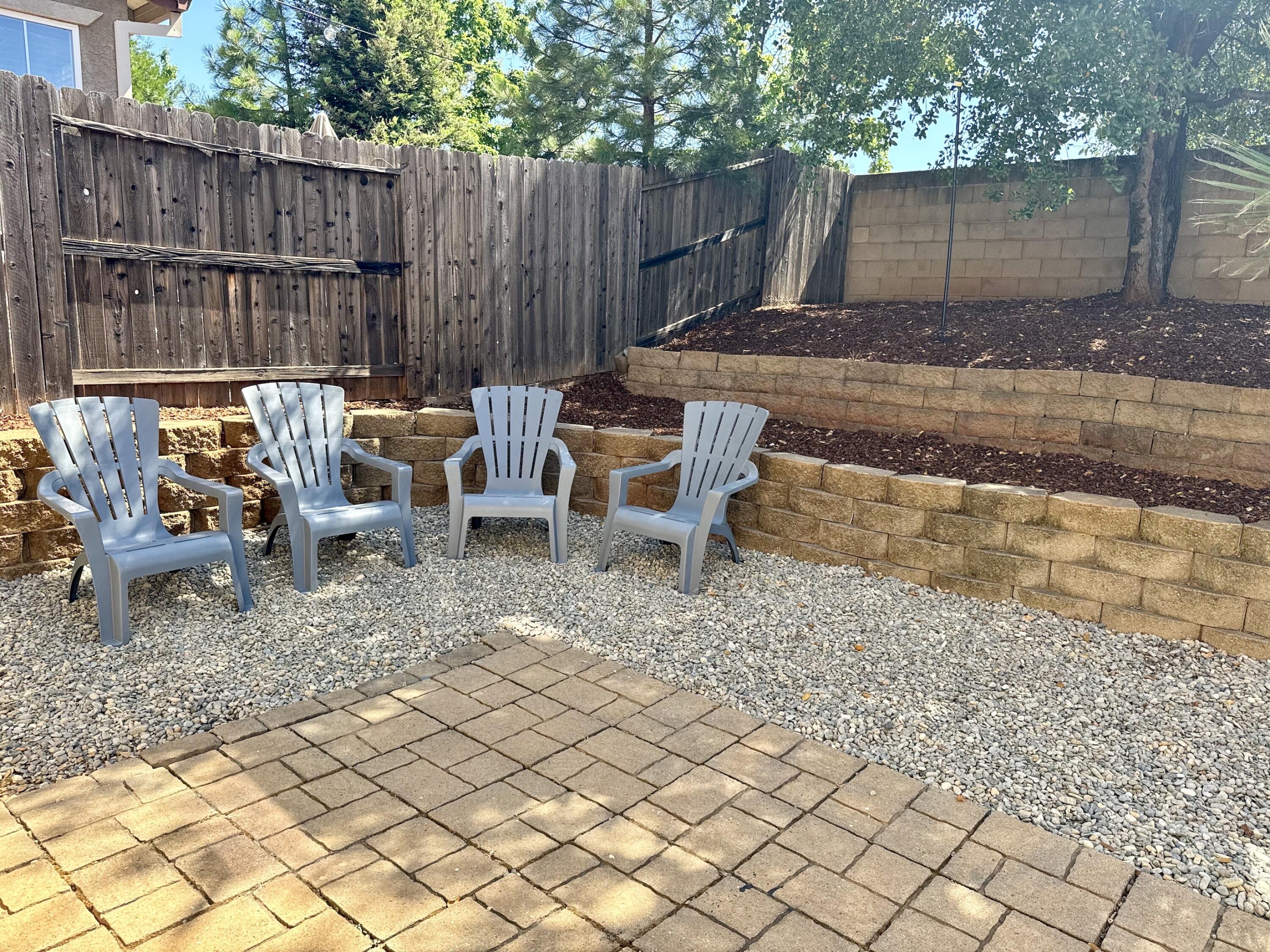 2135 Vienna Way Redding, CA 96003 - Photo 19 of 25 IMG_1619