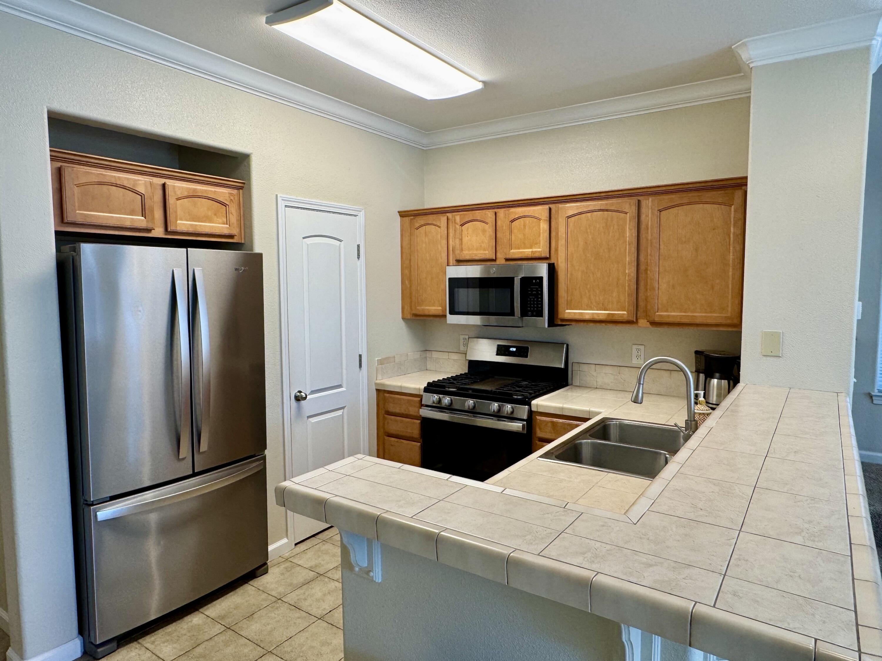 2135 Vienna Way Redding, CA 96003 - Photo 6 of 25 IMG_1599