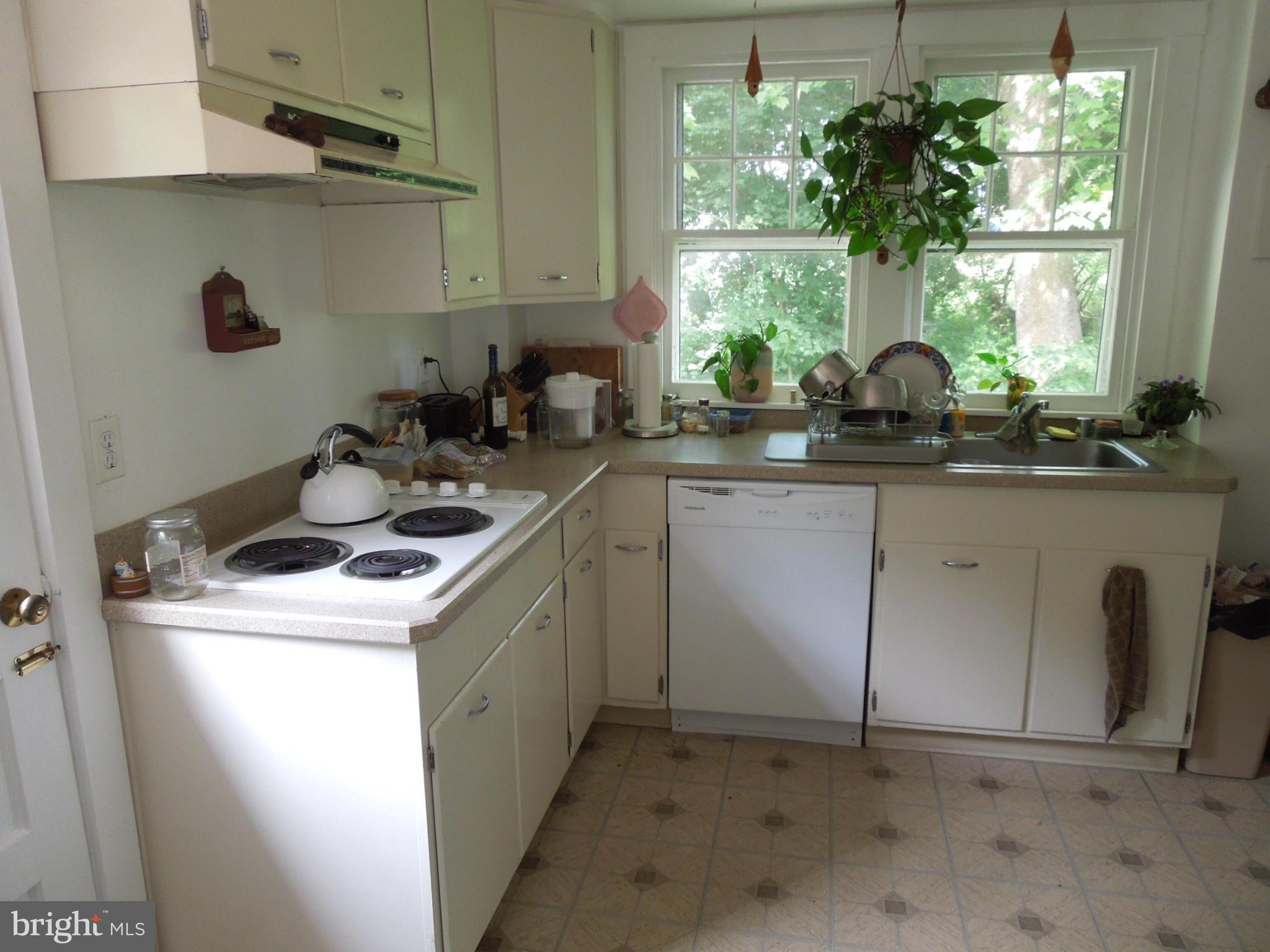 6232 Telegraph Road Elkton, MD 21921 - Photo 5 of 11 Kitchen