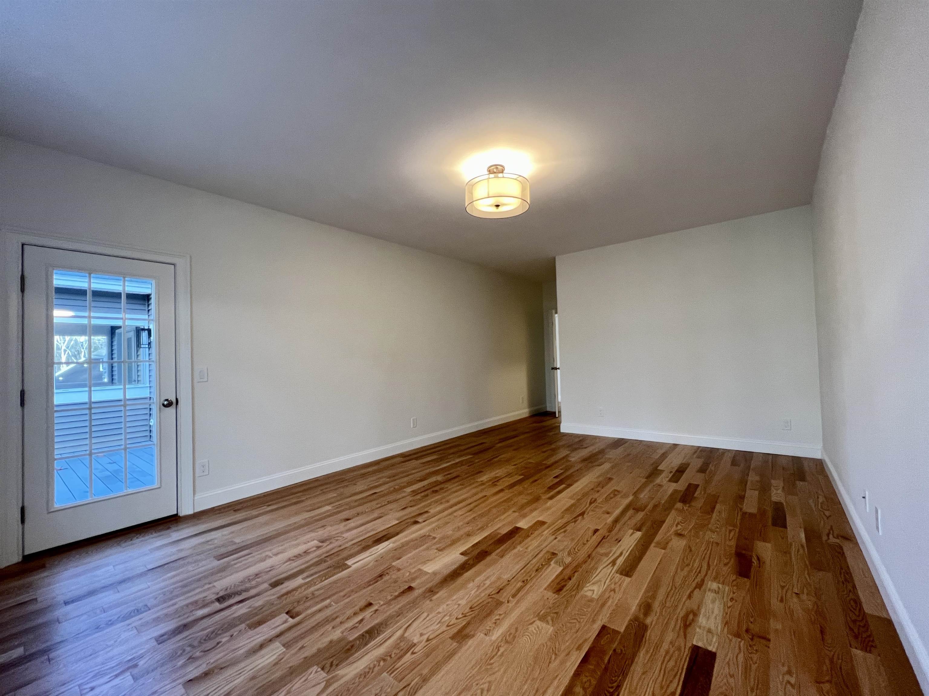 13 Cushing Road, Unit 3 Newmarket, NH 03857 - Photo 11 of 39 Gallery Image 11