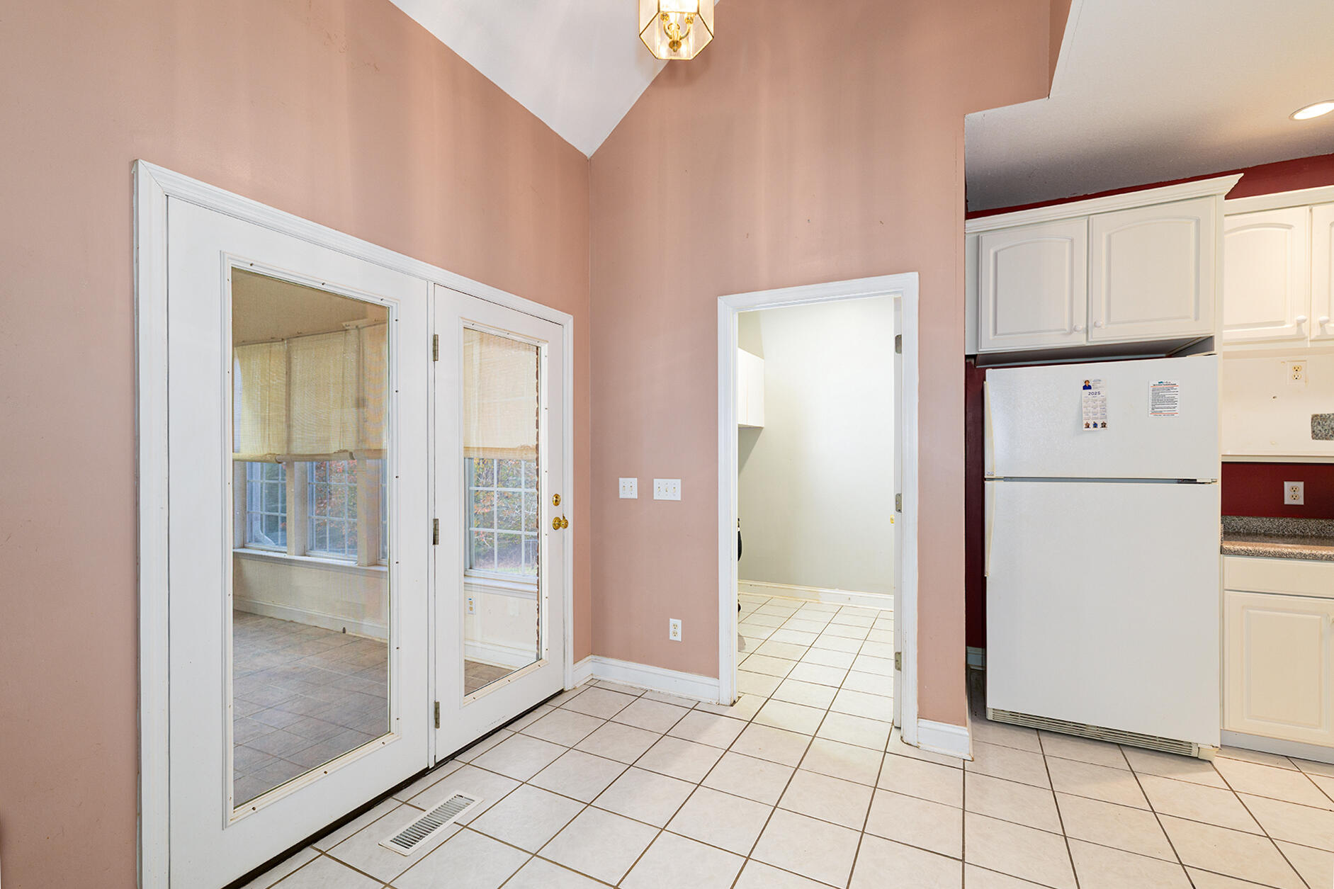 138 Flora Lane Cleveland, TN 37323 - Photo 17 of 40 Kitchen3