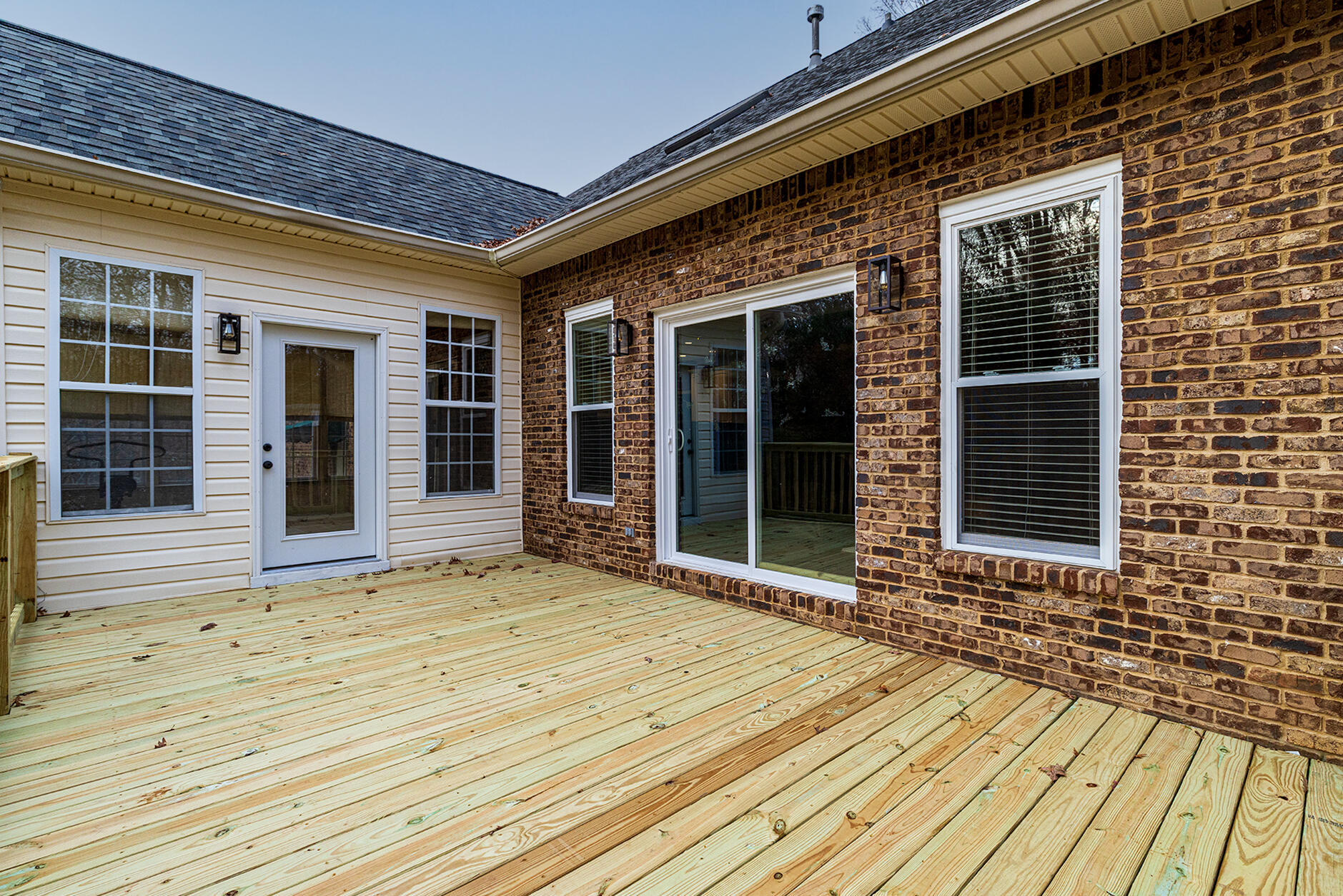138 Flora Lane Cleveland, TN 37323 - Photo 18 of 39 DECK1
