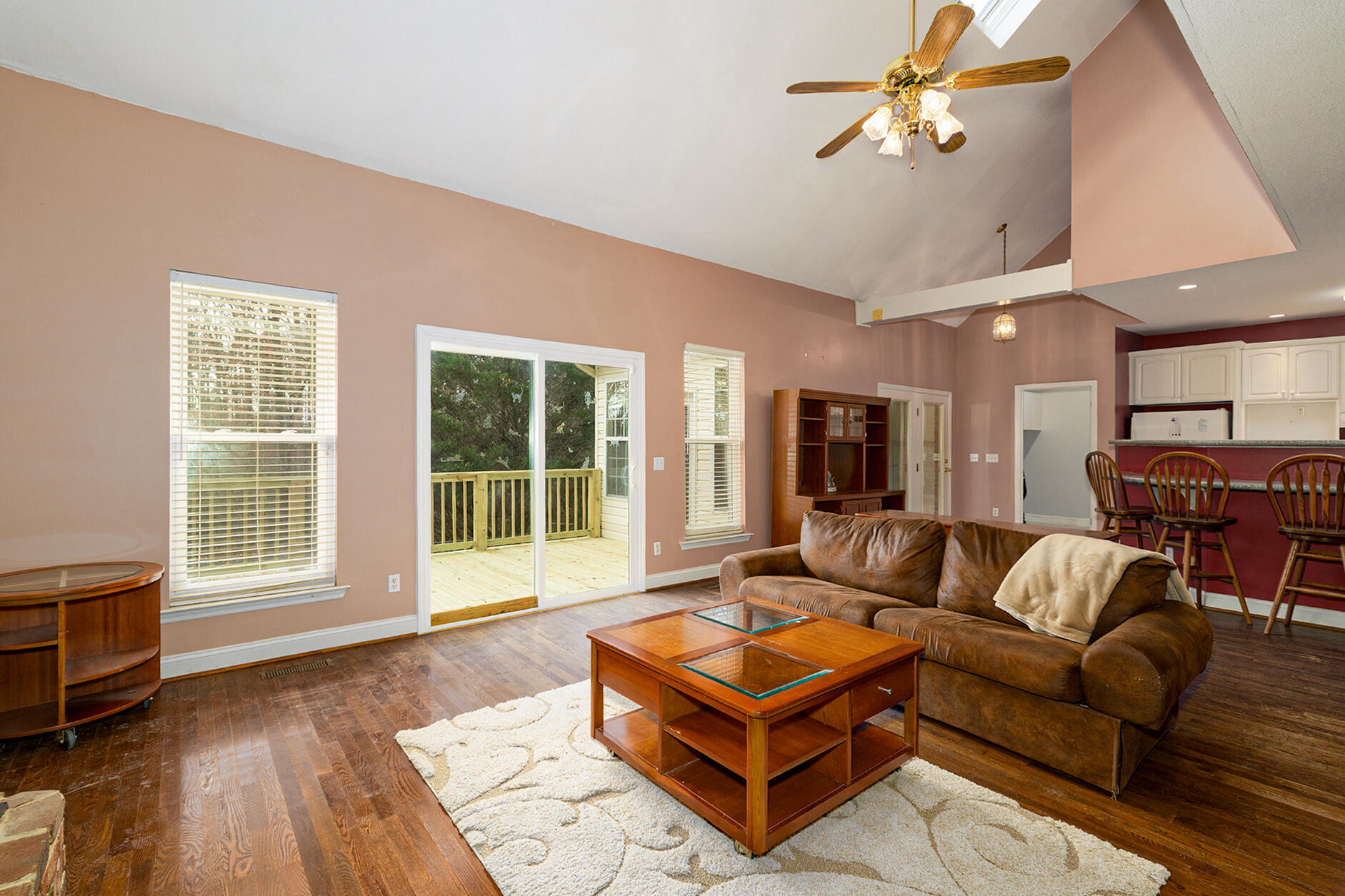 138 Flora Lane Cleveland, TN 37323 - Photo 10 of 39 Living3