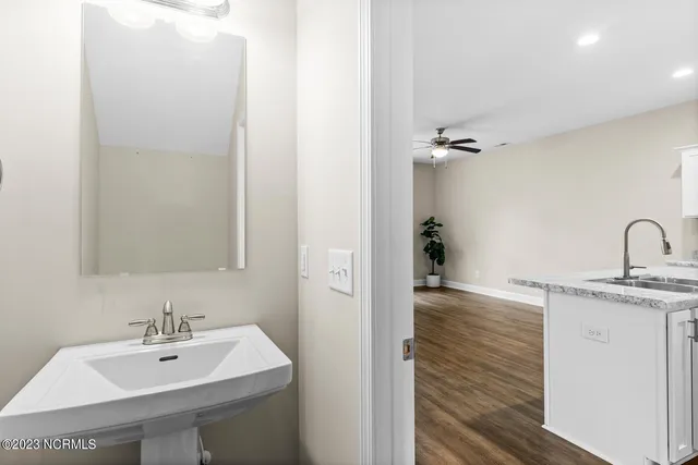 $1,675 | 202 North Stingray Lane, Holly Ridge, NC 28445