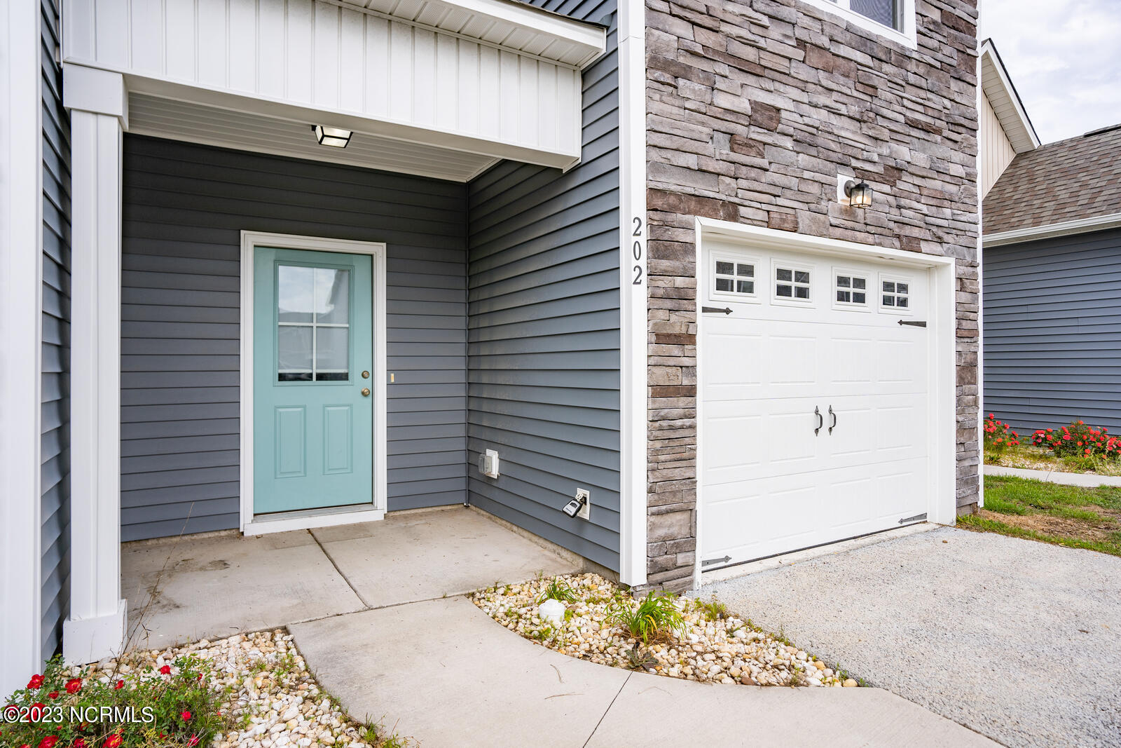 202 North Stingray Lane Holly Ridge, NC 28445 - Photo 2 of 34 Front Porch