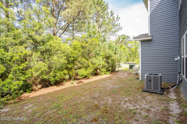 $1,675 | 202 North Stingray Lane, Holly Ridge, NC 28445