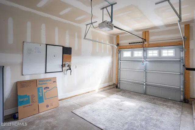 $1,675 | 202 North Stingray Lane, Holly Ridge, NC 28445