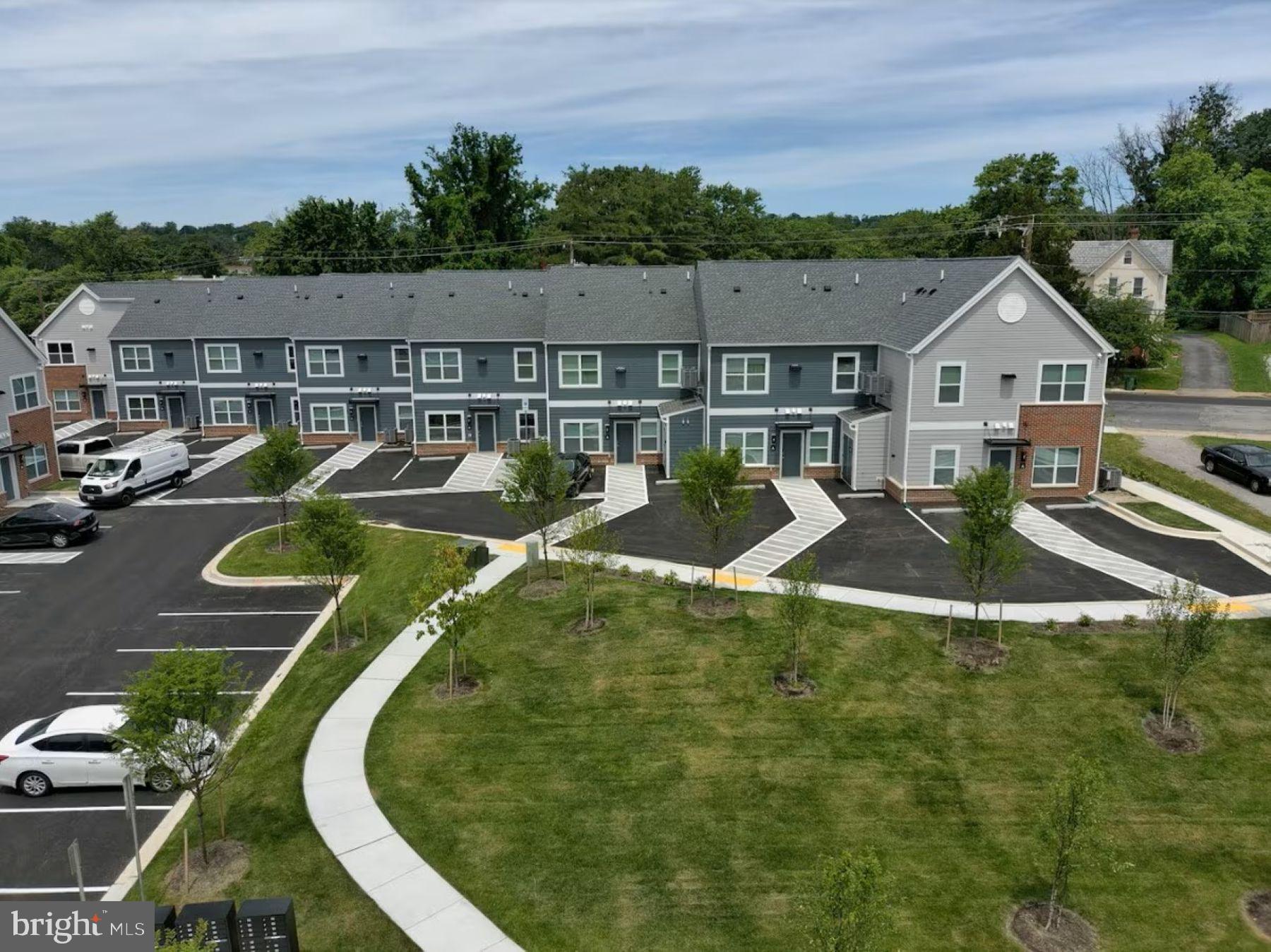 4901 Hamilton Avenue, Unit B Baltimore, MD 21206 - Photo 8 of 10 Building Exterior