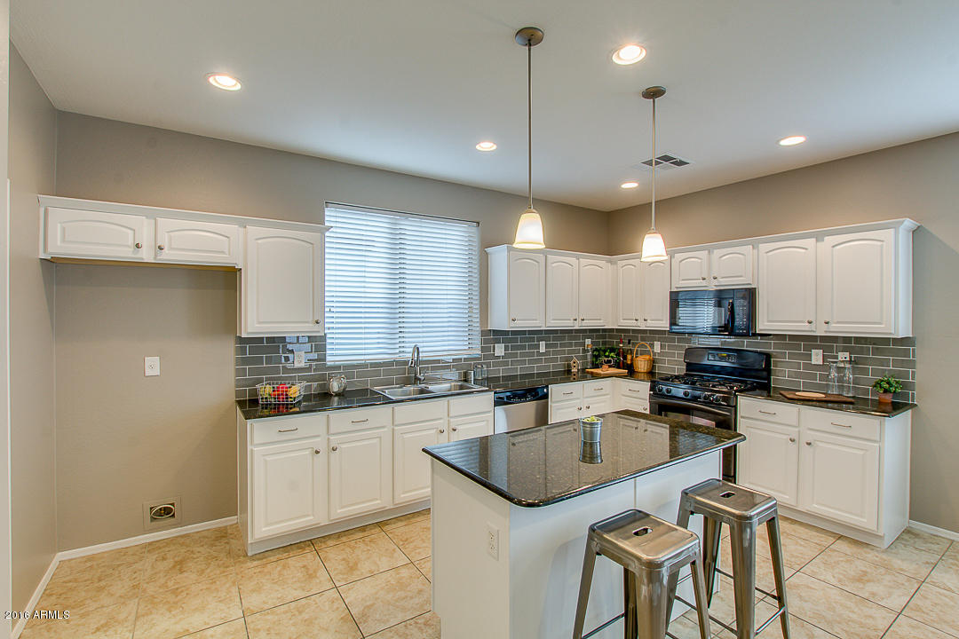 4367 East Page Avenue Gilbert, AZ 85234 - Photo 4 of 16 07-Page