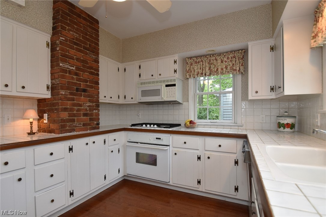 1209 East Schaaf Road Independence, OH 44131 - Photo 13 of 31 Gallery Image 13