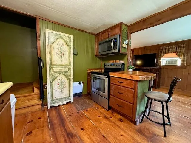 $160,000 | 910 Mutton Lane, Clinton, ME 04927