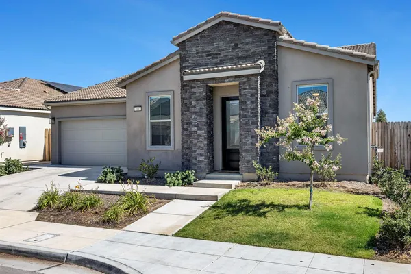 $580,000 | 7153 East Harvard Avenue, Fresno, CA 93737