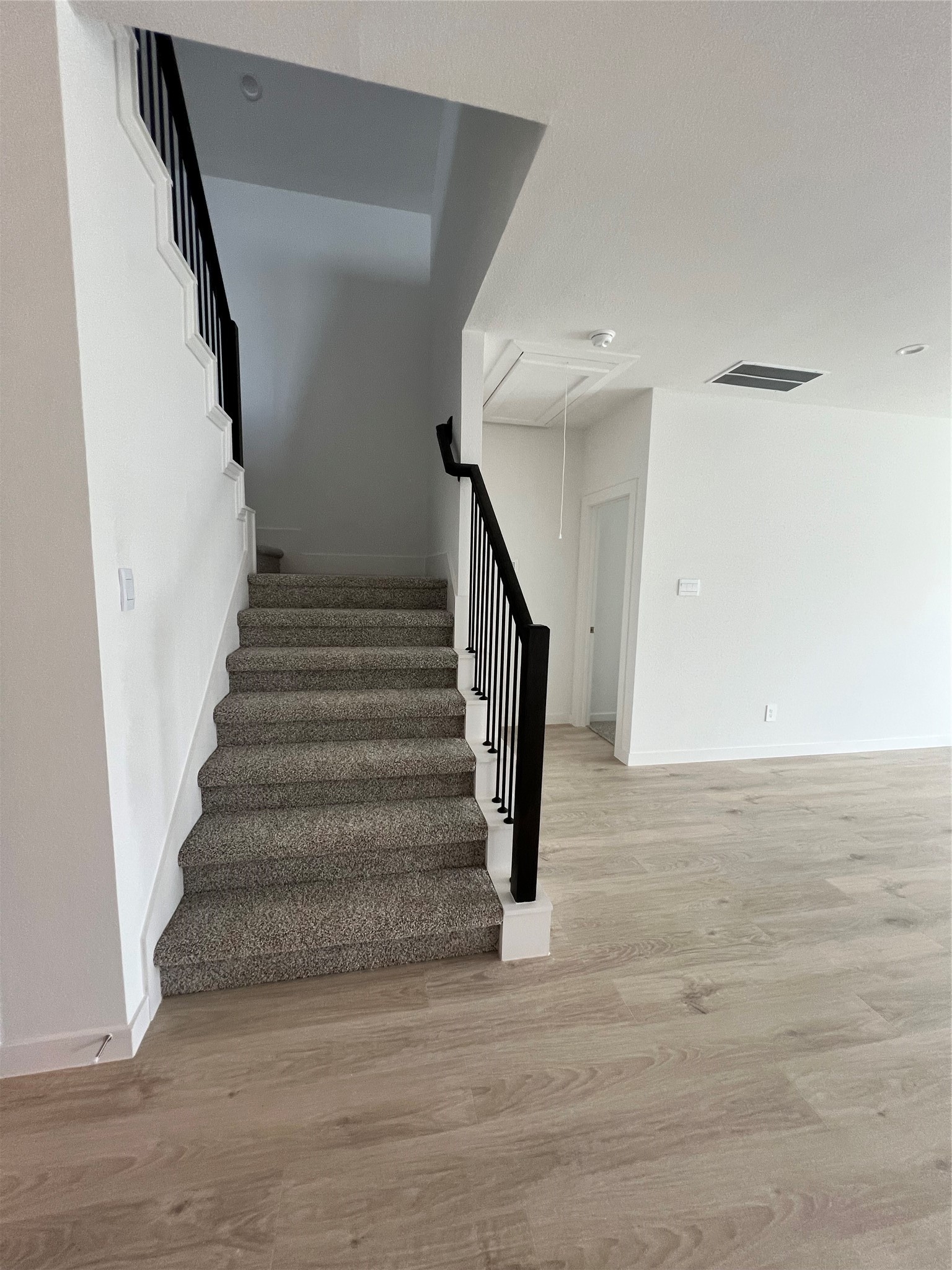 3811 Winterbourne Way Fulshear, TX 77441 - Photo 10 of 22 a view of entryway and hall