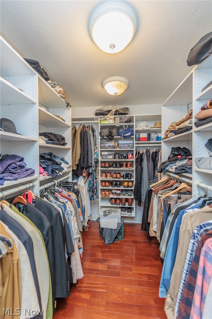 4948 Corliss Road Cleveland, OH 44124 - Photo 26 of 49 Walk in closet