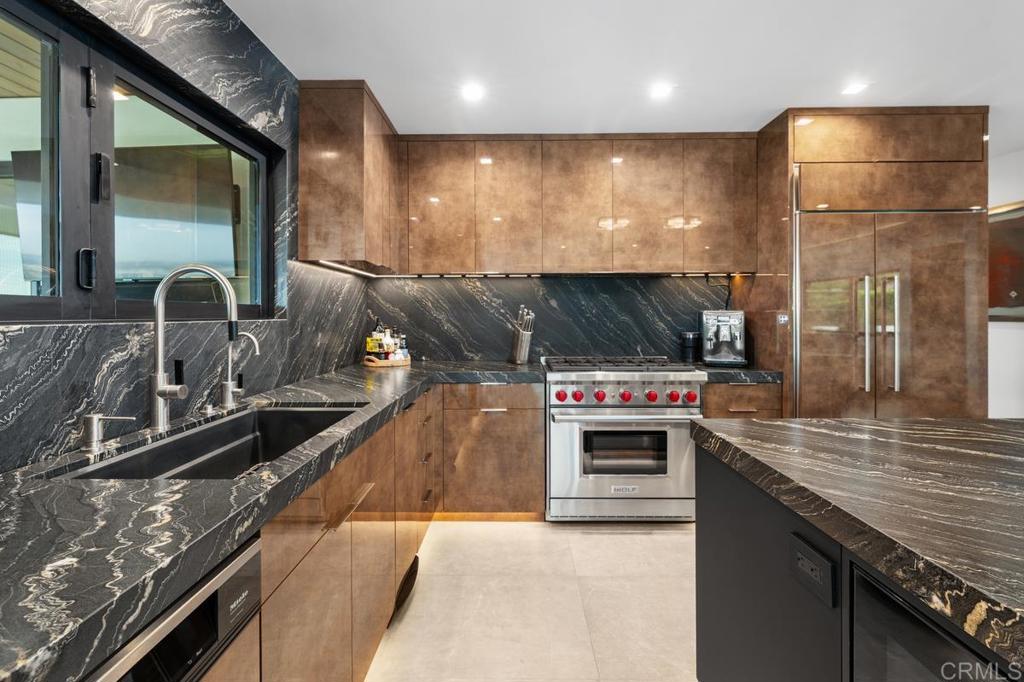 5560 Moonlight Lane La Jolla, CA 92037 - Photo 11 of 35