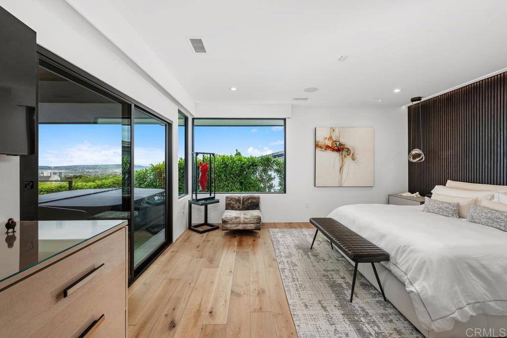 5560 Moonlight Lane La Jolla, CA 92037 - Photo 17 of 35