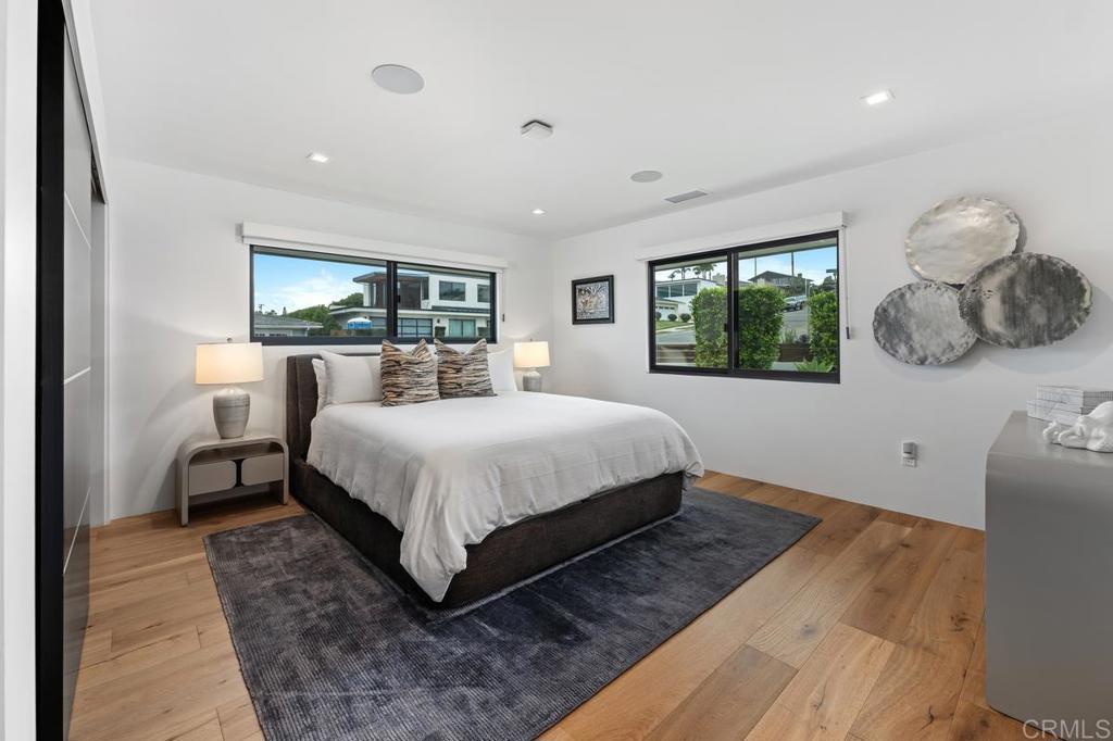 5560 Moonlight Lane La Jolla, CA 92037 - Photo 19 of 35