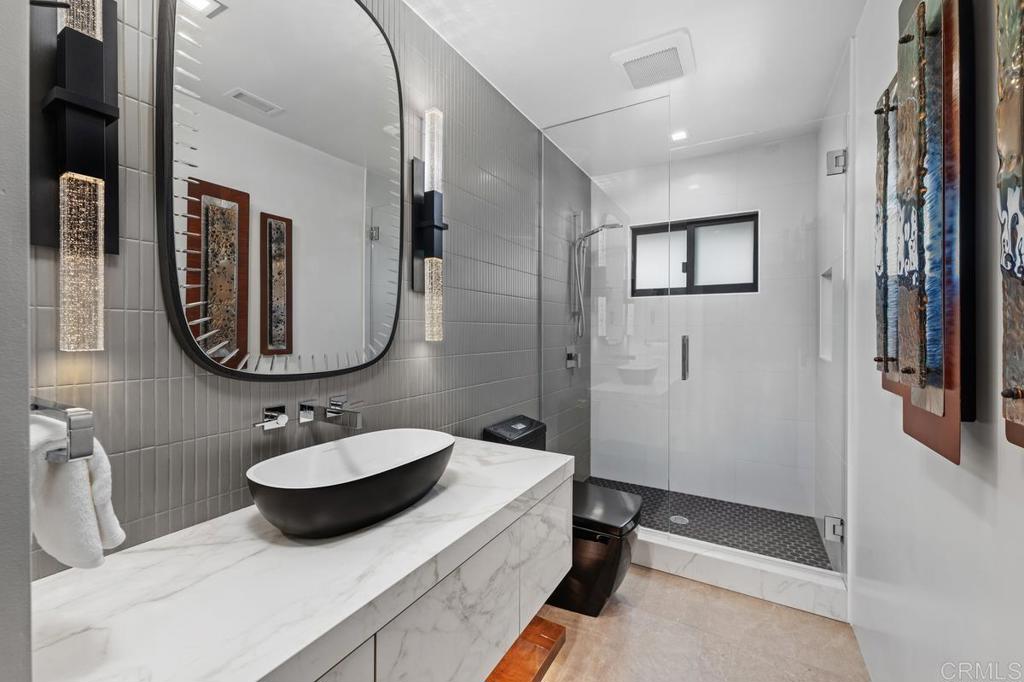 5560 Moonlight Lane La Jolla, CA 92037 - Photo 20 of 35