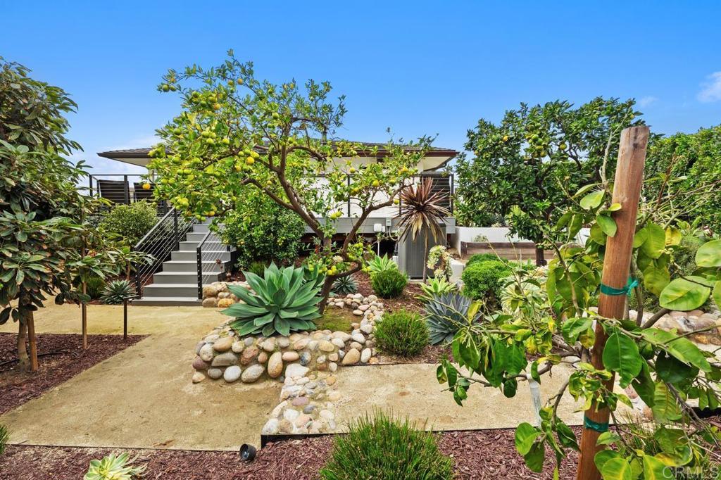 5560 Moonlight Lane La Jolla, CA 92037 - Photo 30 of 35