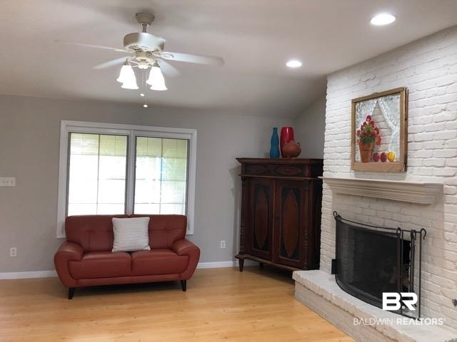 368 South Church Street Fairhope, AL 36532 - Photo 2 of 24 Living Room