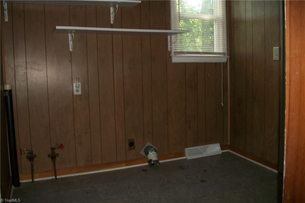 8400 Reynolda Road Pfafftown, NC 27040 - Photo 13 of 24 Gallery Image 13