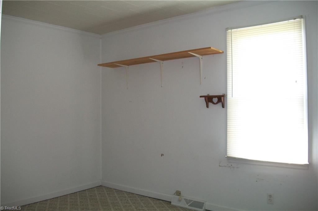 8400 Reynolda Road Pfafftown, NC 27040 - Photo 10 of 24 Gallery Image 10