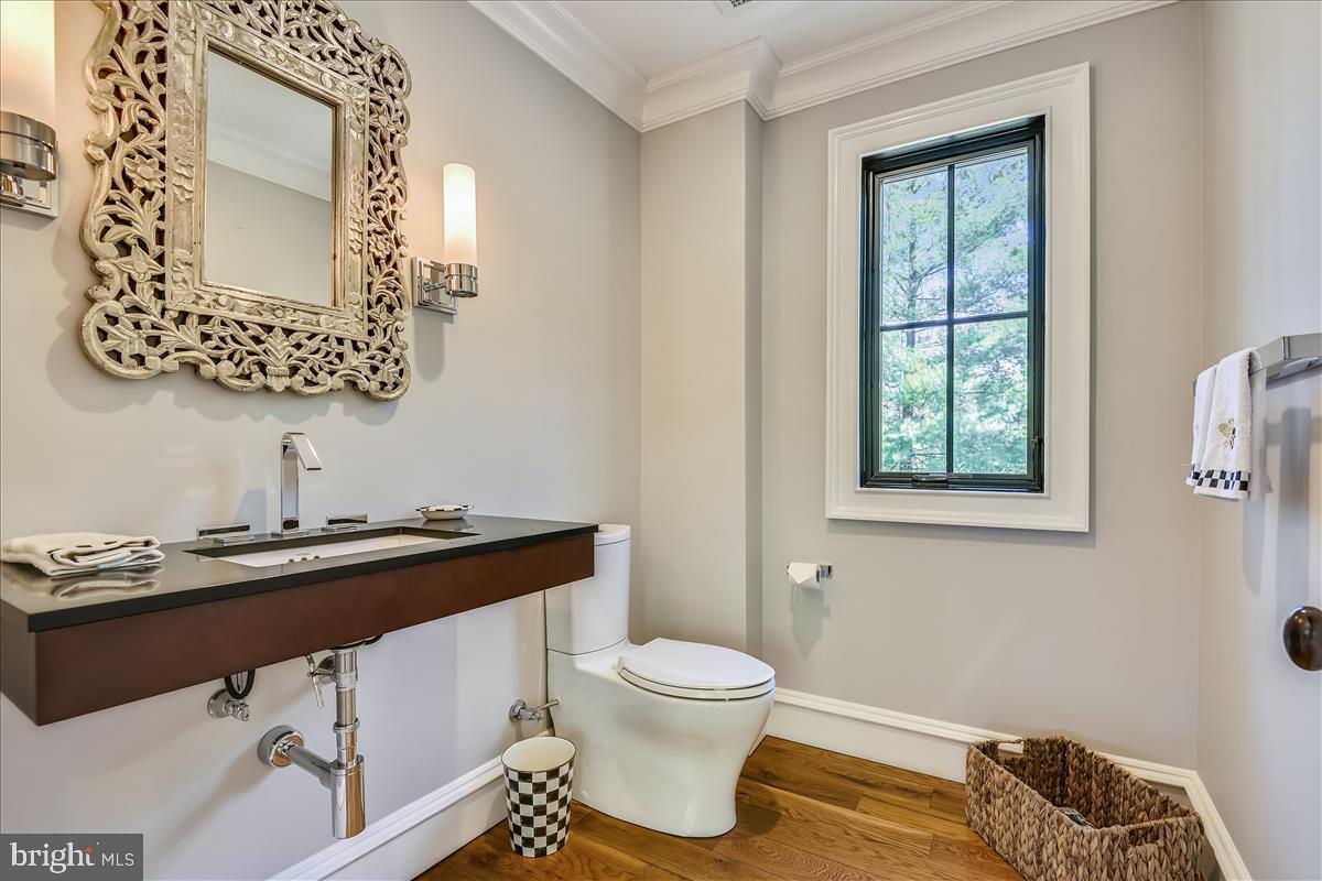 3515 Anton Farms Road Baltimore, MD 21208 - Photo 18 of 61 Powder Room