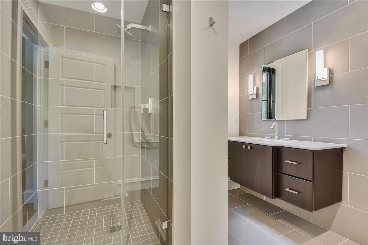 3515 Anton Farms Road Baltimore, MD 21208 - Photo 32 of 61 Bath 2