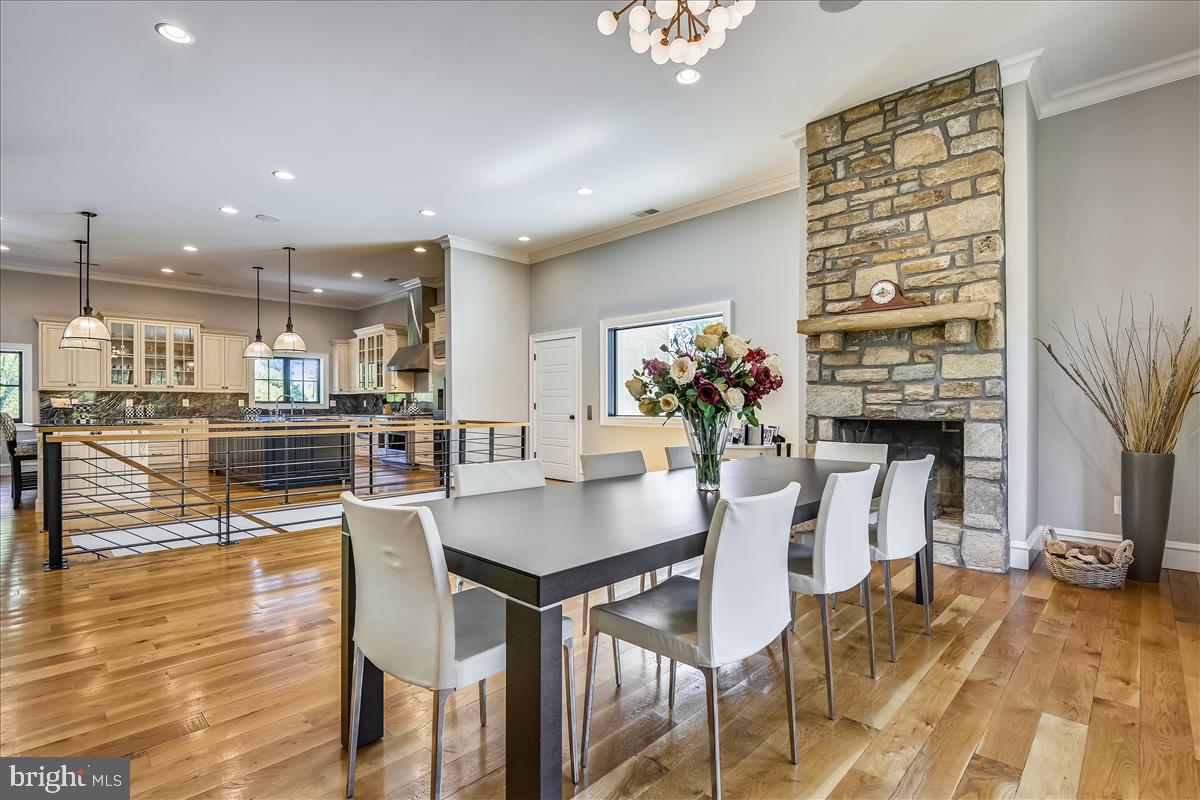 3515 Anton Farms Road Baltimore, MD 21208 - Photo 9 of 61 Dining Room