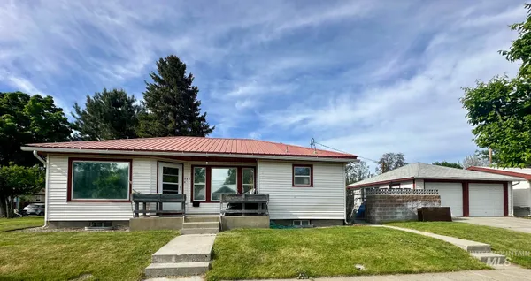 $395,000 | 354 West Galloway Avenue, Weiser, ID 83672