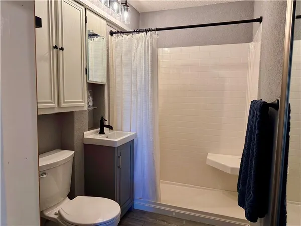 $775,000 | 100 Inlet Cove, Council Grove, KS 66846