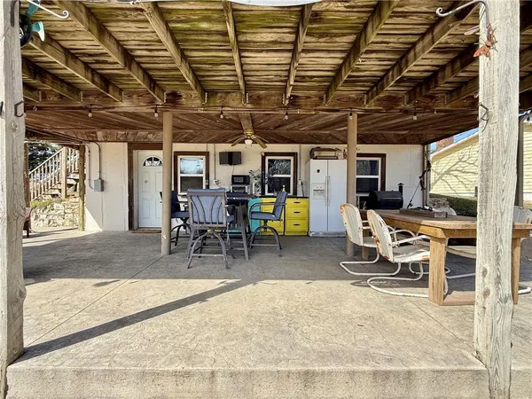 $775,000 | 100 Inlet Cove, Council Grove, KS 66846