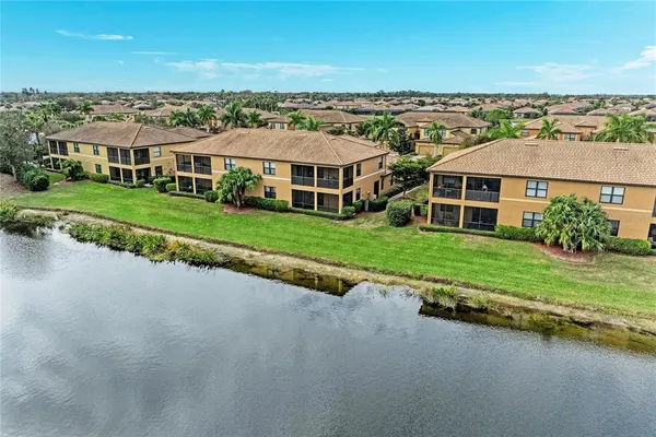 $422,500 | 7107 Grand Estuary Trail, Unit 101, Bradenton, FL 34212