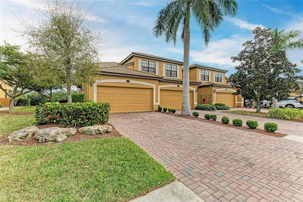 $422,500 | 7107 Grand Estuary Trail, Unit 101, Bradenton, FL 34212