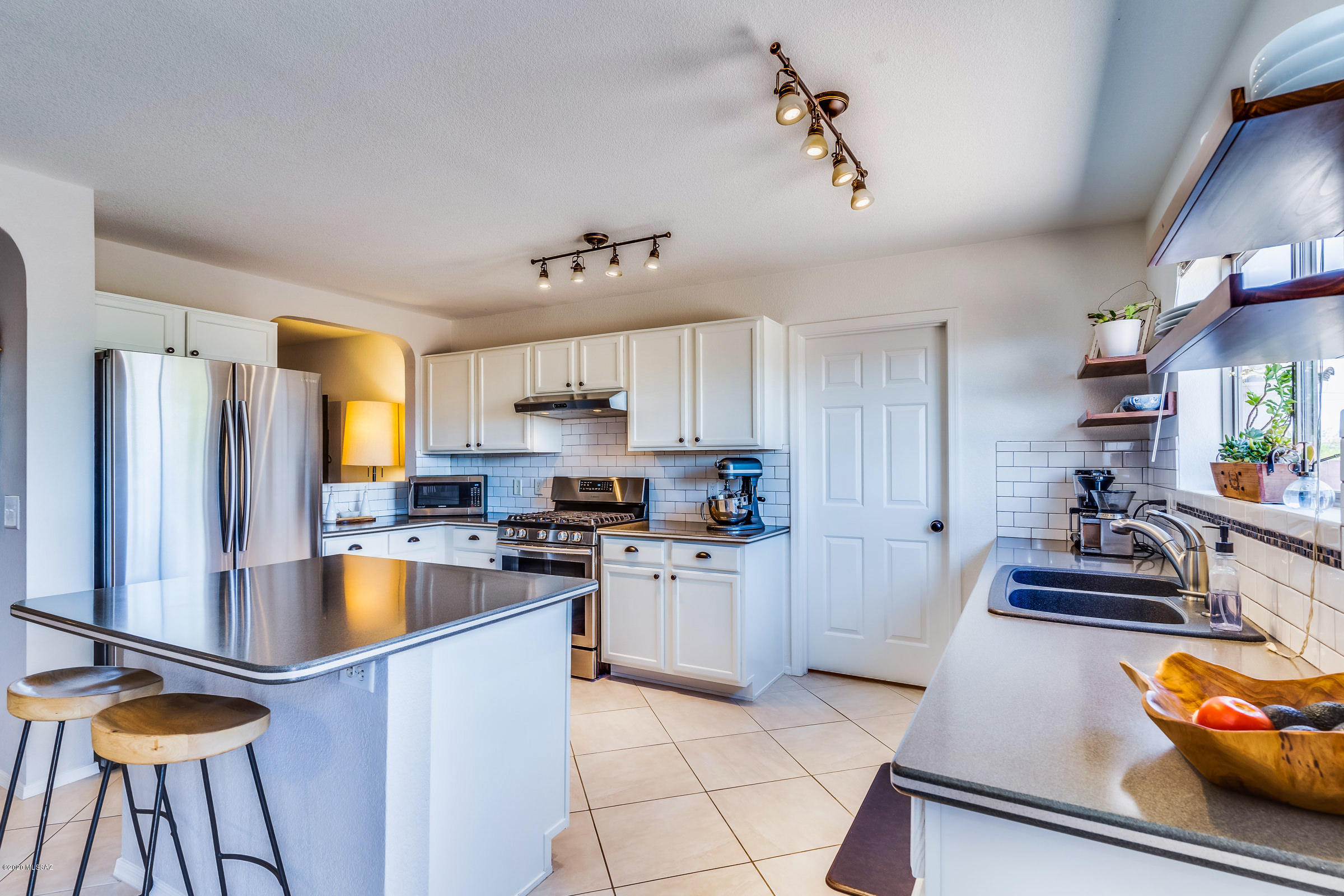 3492 North Boyce Spring Lane Tucson, AZ 85745 - Photo 9 of 47