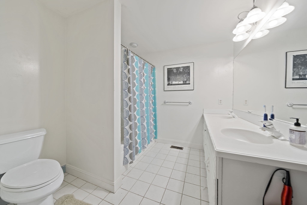 58 Bay Farm Road, Unit 58 Duxbury, MA 02332 - Photo 14 of 25