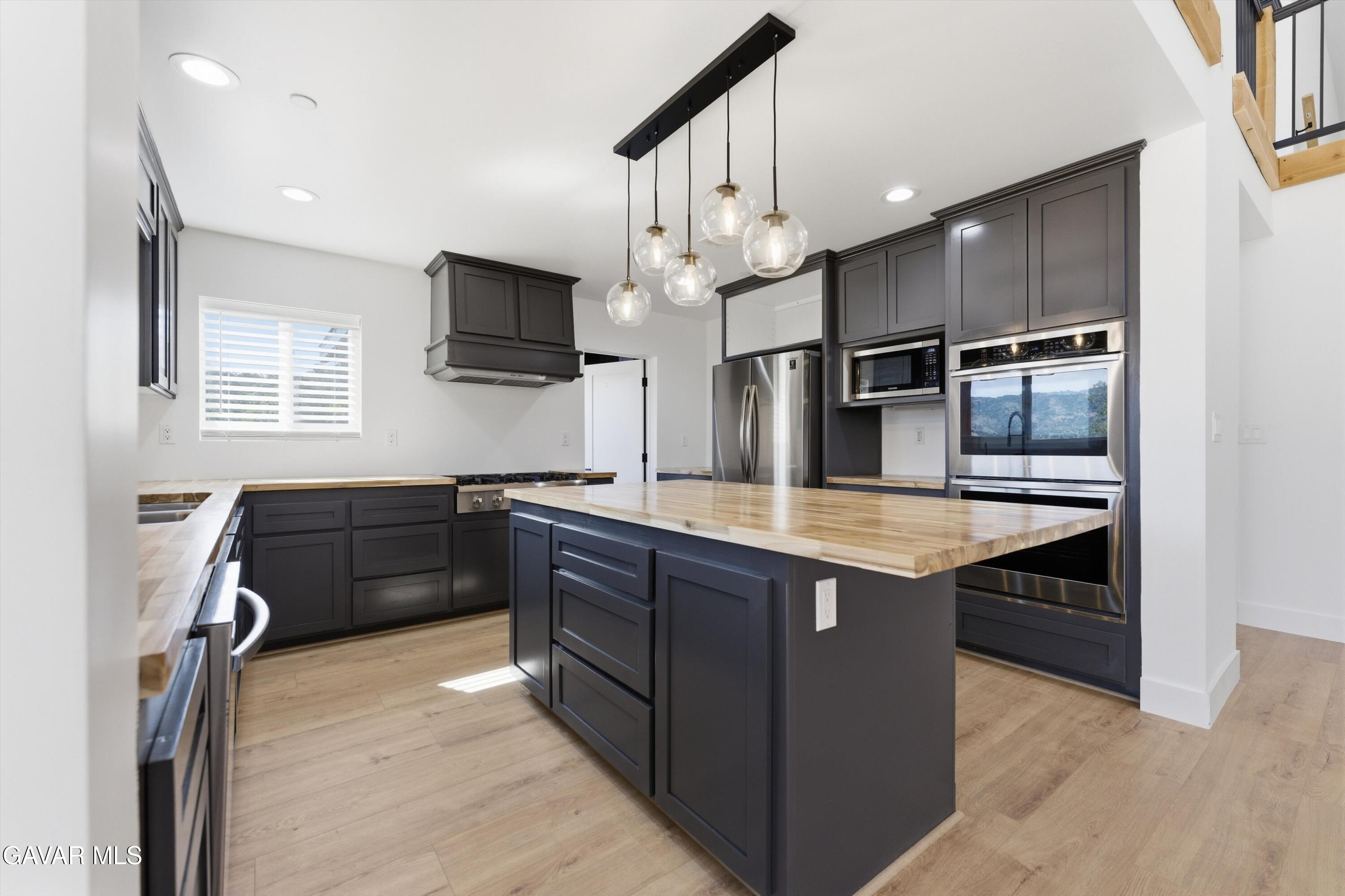 28460 Ridgeview Court Tehachapi, CA 93561 - Photo 15 of 66 21-JYP05333