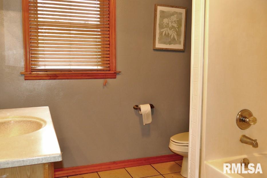 1540 Division Street Metamora, IL 61548 - Photo 17 of 38