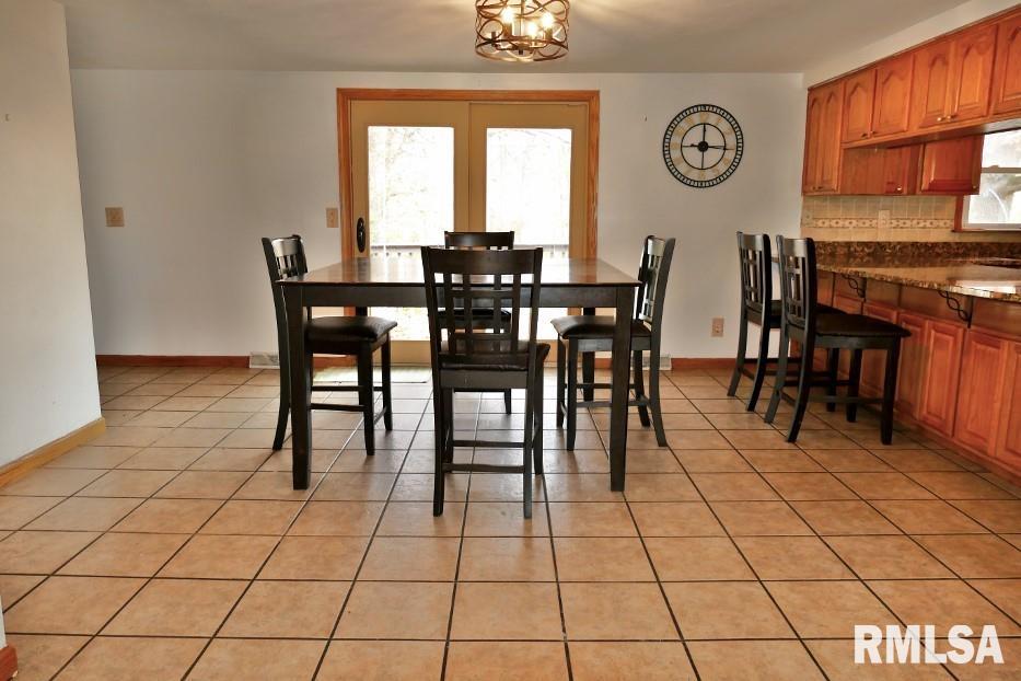 1540 Division Street Metamora, IL 61548 - Photo 8 of 38