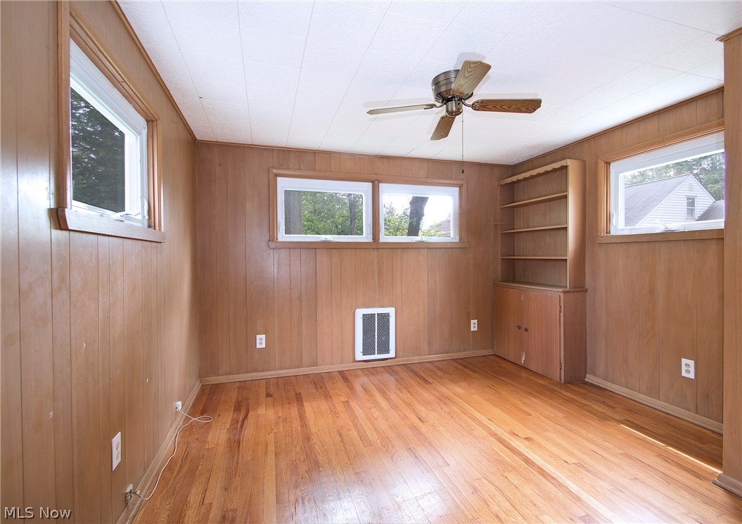 1097 Rushleigh Road Cleveland Heights, OH 44121 - Photo 11 of 15