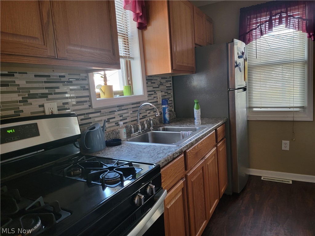 679 Ranney Street Akron, OH 44310 - Photo 5 of 10
