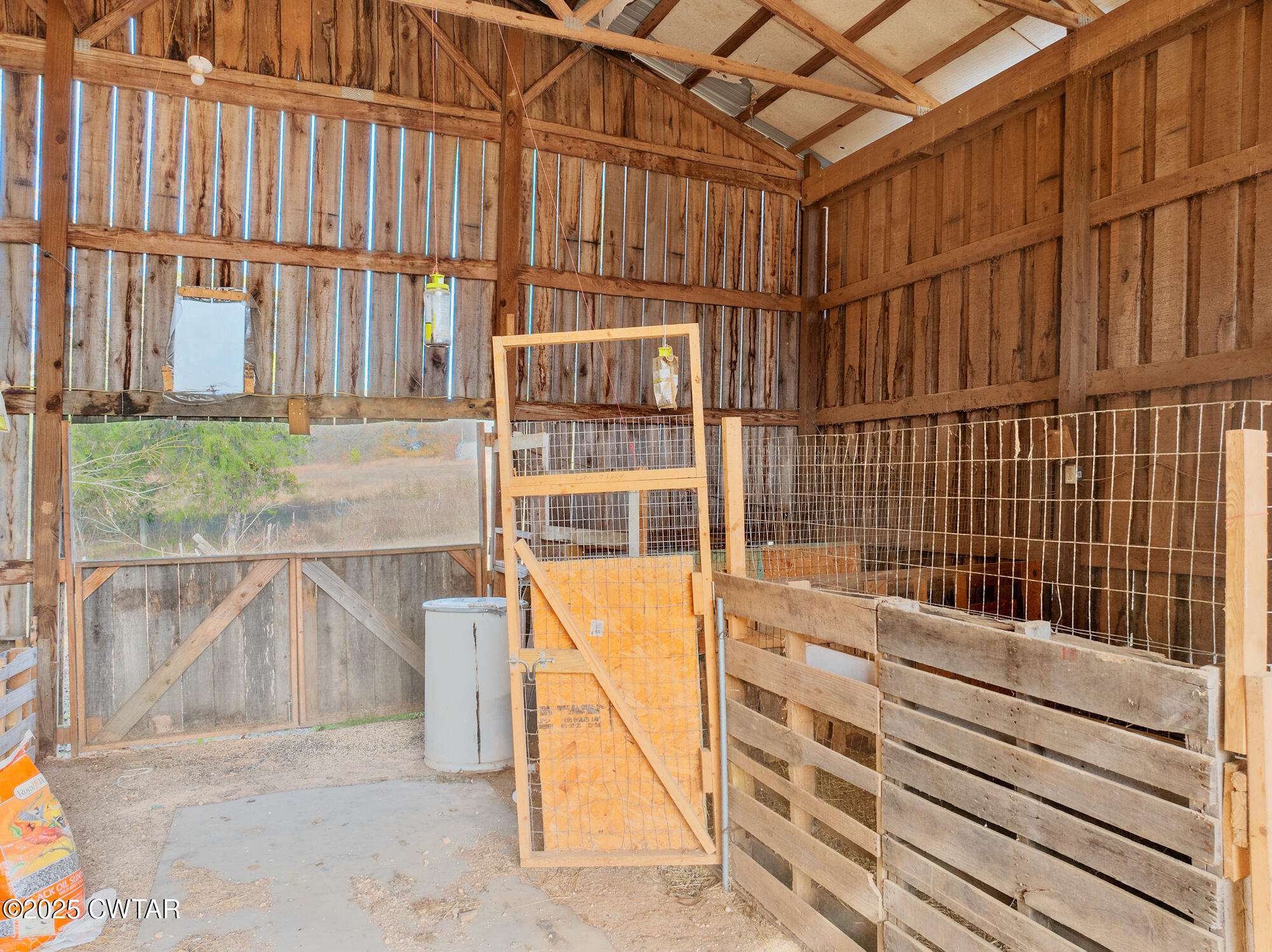 875 Lindsey Road Parsons, TN 38363 - Photo 27 of 38 DJI_20251115115229_0922_D