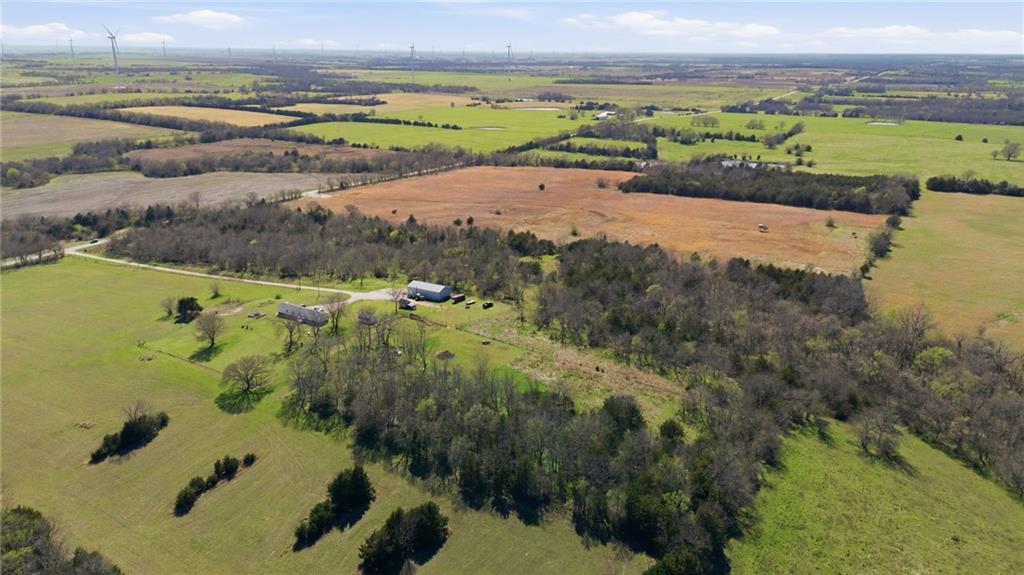 3528 West Virginia Road Kincaid, KS 66039 - Photo 11 of 61